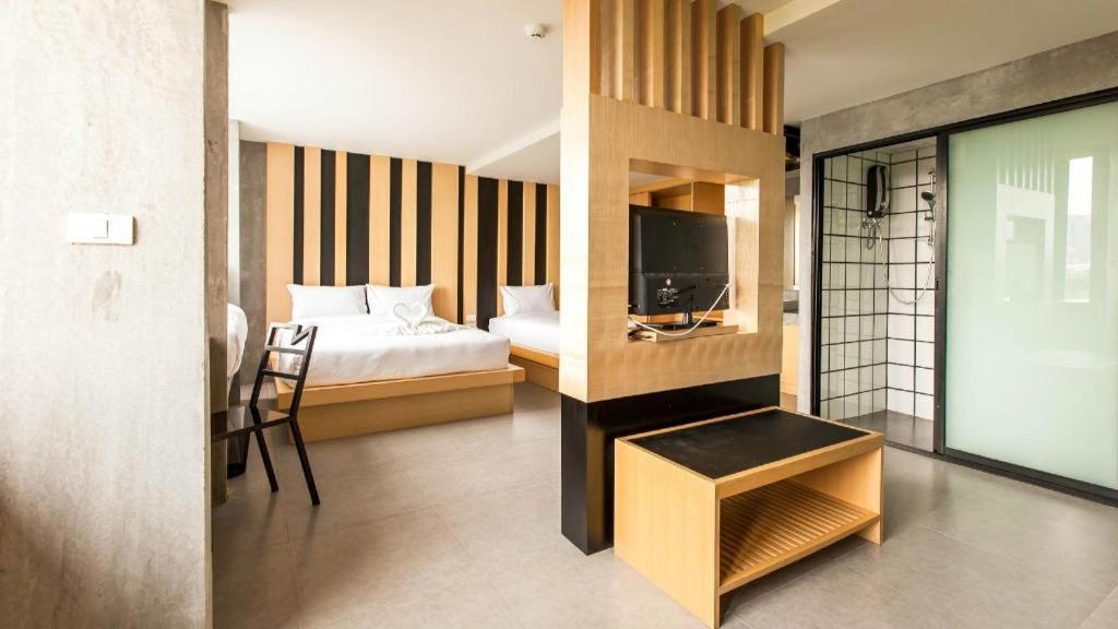 B2 Phuket Boutique & Budget Hotel Екстериор снимка