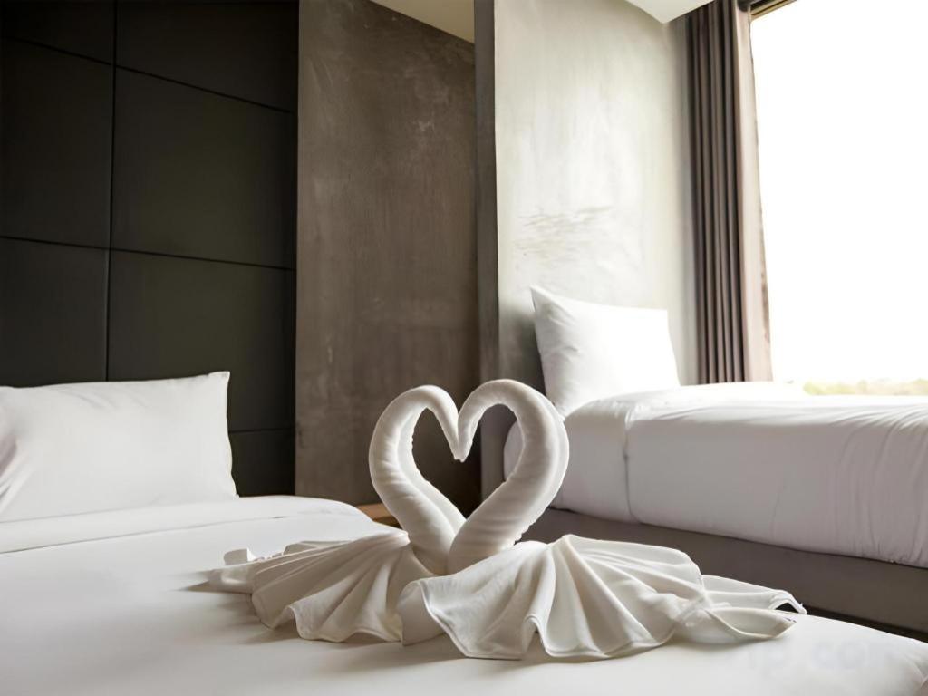 B2 Phuket Boutique & Budget Hotel Екстериор снимка