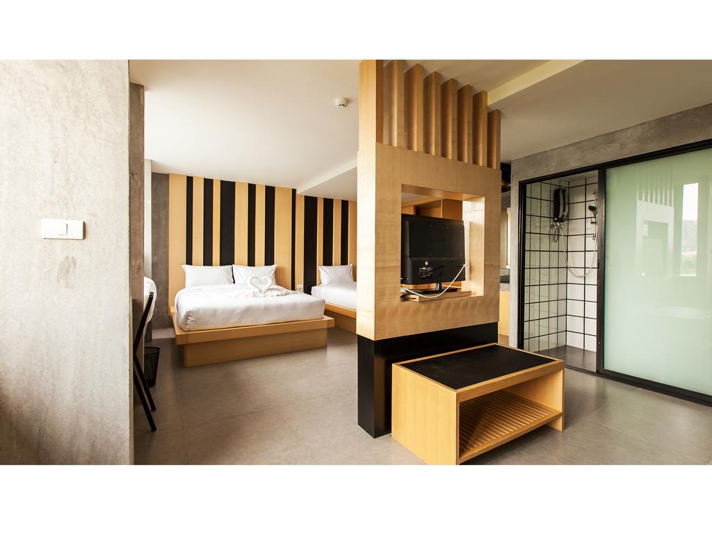 B2 Phuket Boutique & Budget Hotel Екстериор снимка